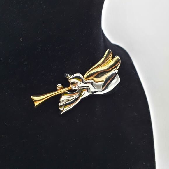 Liz Claiborne Angel Trumpet Brooch Gold & Silver Vintage Pin Playing Horn - Picture 3 of 5